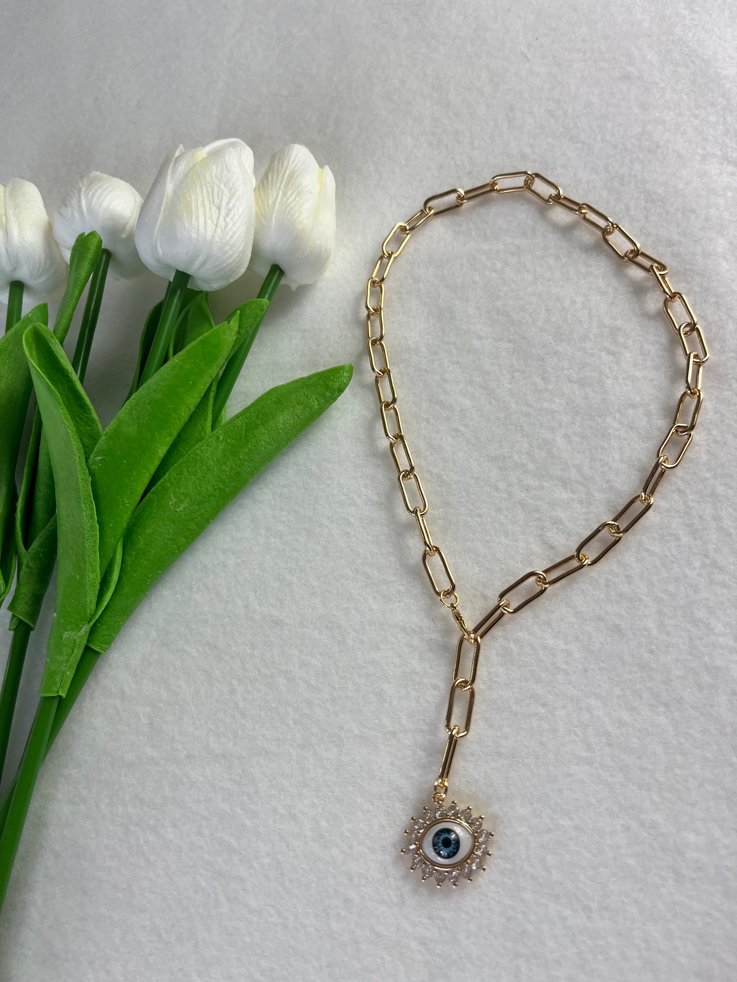 Collier en chaine avec pendentif oeil