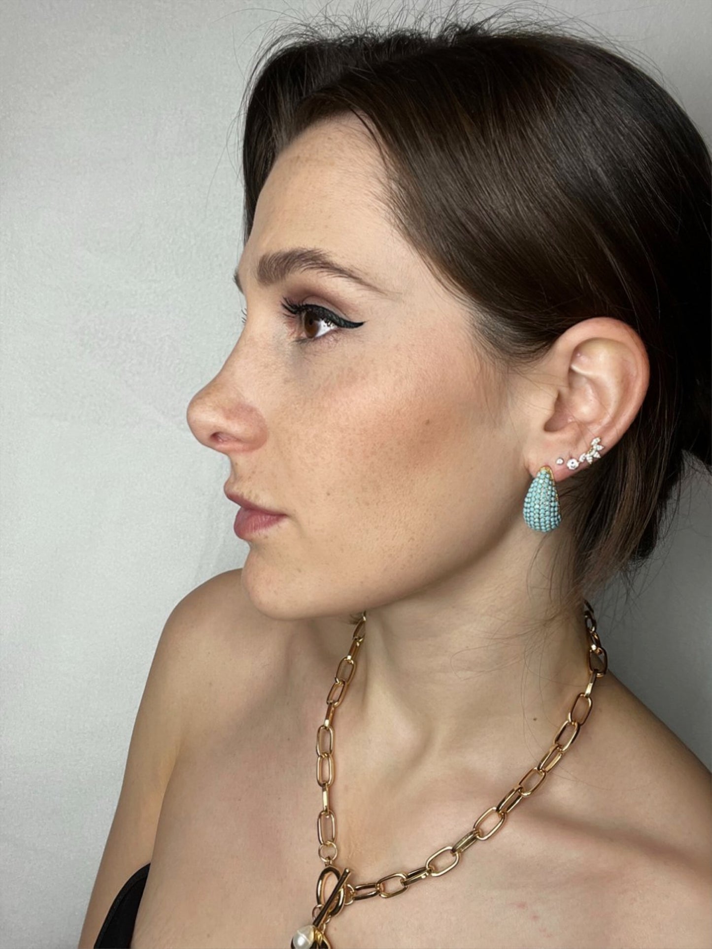 Boucles d'oreilles goutte d'eau strass bleu